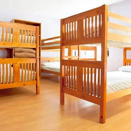 Hostel Turistico Rio Aragon Canfranc