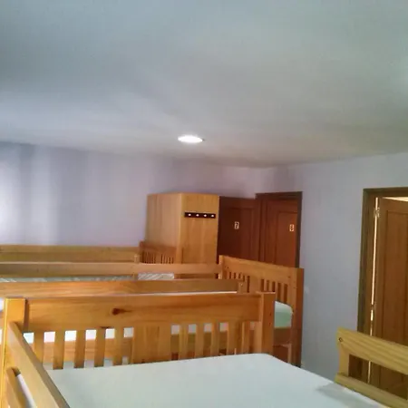 Hostel Turistico Rio Aragon *