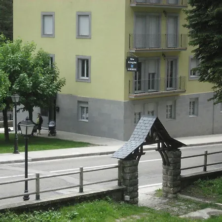 Hostel Turistico Rio Aragon