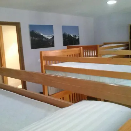 Turístico Rio Aragon Albergue *